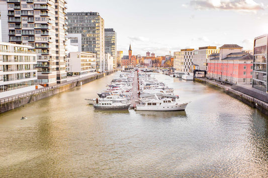 Station forecourt 01