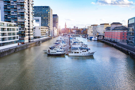 Station forecourt 01