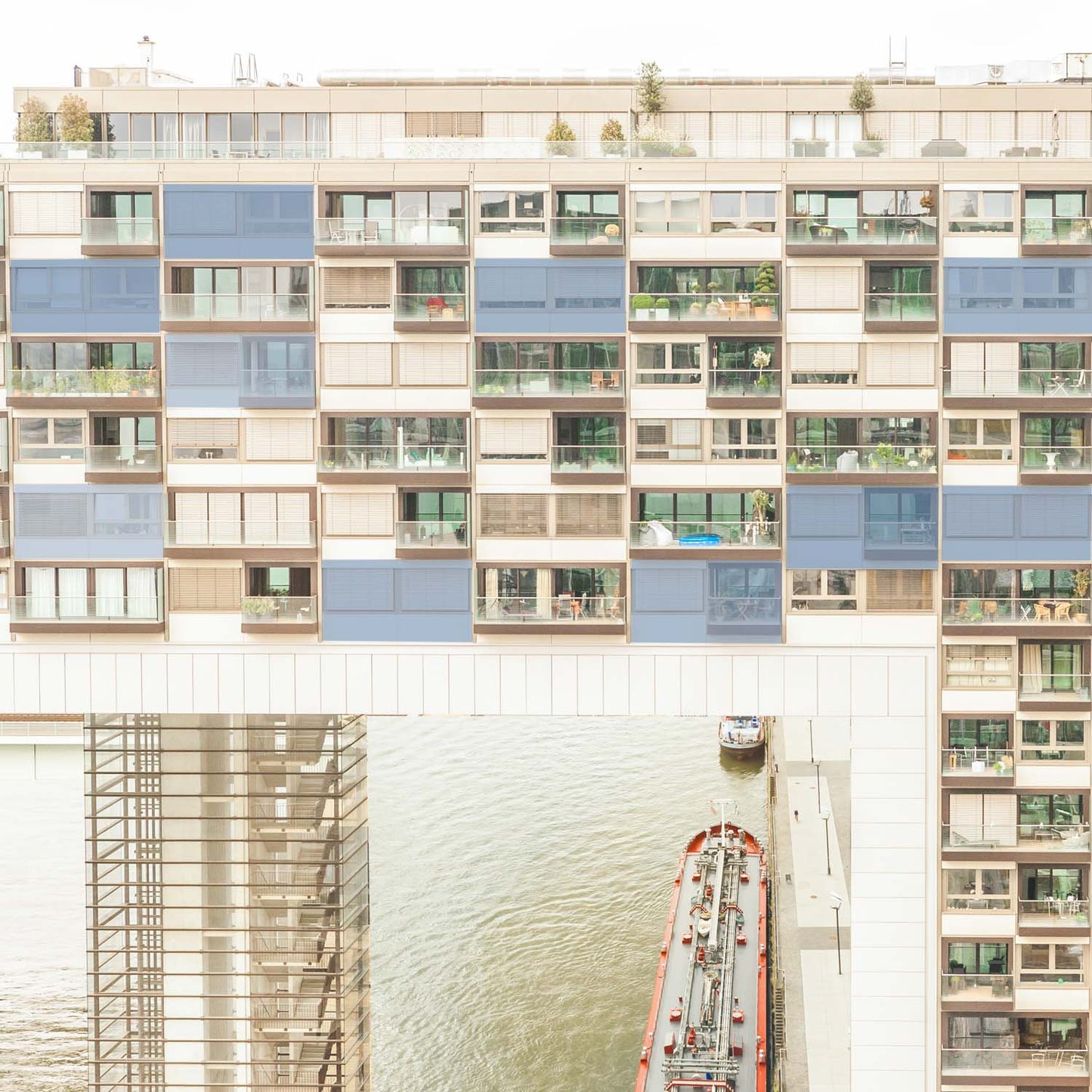 Crane houses 07 l